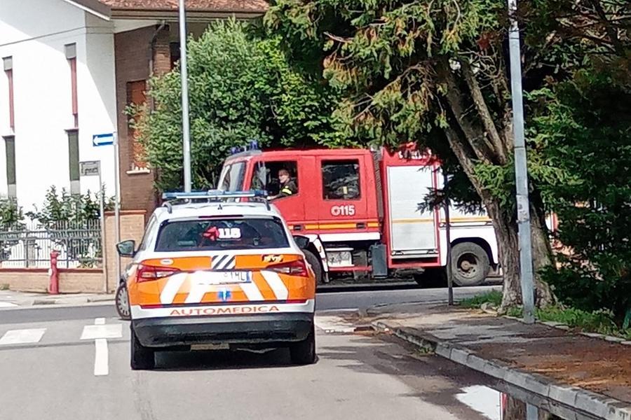 Stivali alti in pelle di marca da uomo di alta qualà Stivali da combattimento da uomo traspiranti nel deserto Scarpe da esterno Stivaletti da trekking antiscivolo