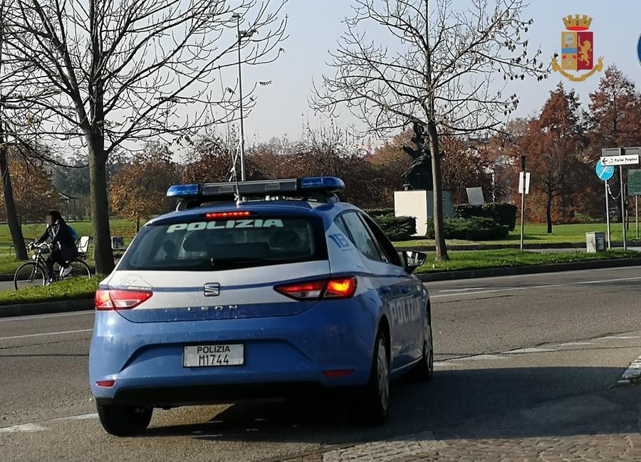 Modena Est, pusher inseguito e fermato dalla polizia: aveva diverse dosi di cocaina