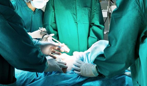 Morta dopo mesi di agonia per un’operazione evitabile e senza esami preventivi: l’Aoup deve risarcire la famiglia