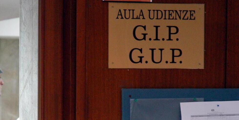 Aveva preso 20mila euro di aiuti, Farmacista finisce sotto accusa ma viene assolta: «Non fu danneggiata dal Covid»