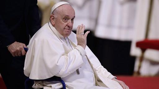 Il Papa torna al Gemelli: subirà un intervento all’addome