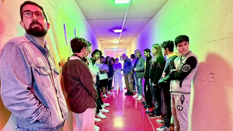 Volterra, i ragazzi del liceo artistico ridisegnano il sottopasso