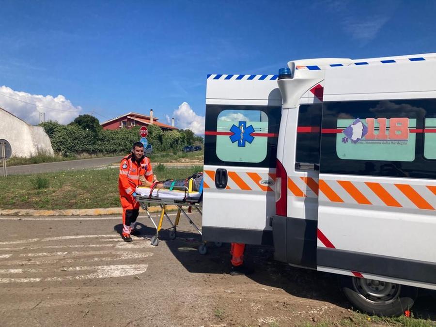 Tre feriti in un incidente stradale alla periferia di Porto Torres