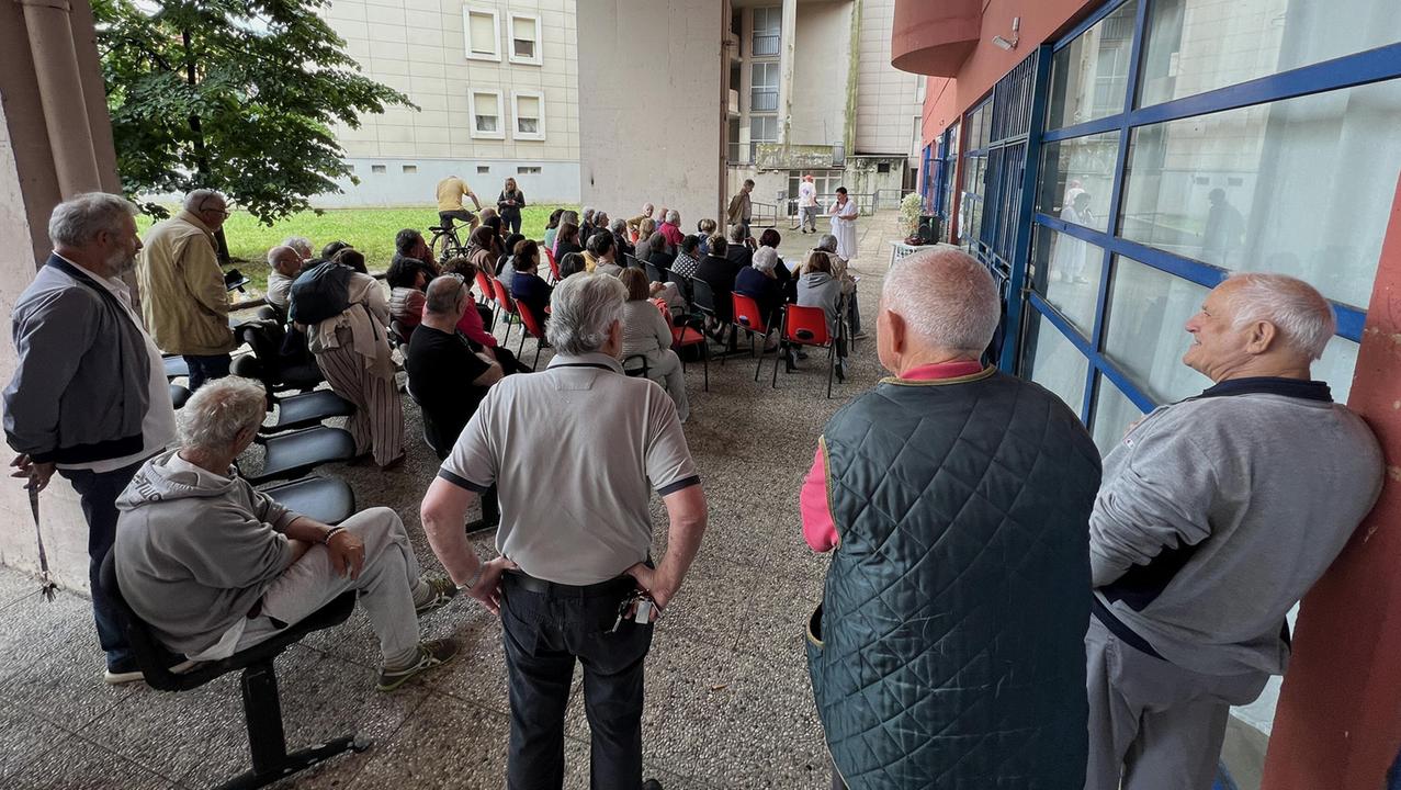 Pistoia, il grido di protesta delle Fornaci: «Troppo degrado e pochi servizi»