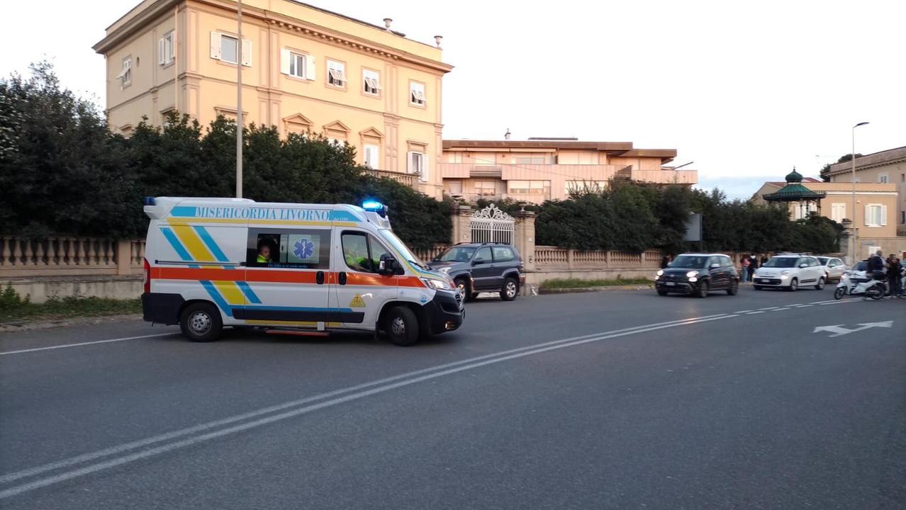 Un soccorso alla Rotonda di Ardenza