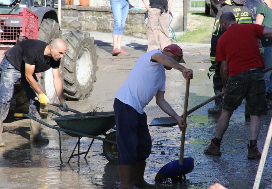 Una bomba d’acqua fa esondare il rio Spirola: allagata tutta Gatta
