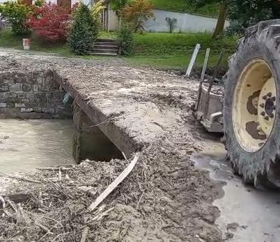 Castelnovo Monti, una famiglia deve buttare tutto e una coppia quasi isolata a Gatta