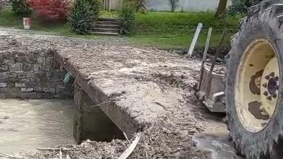 Castelnovo Monti, una famiglia deve buttare tutto e una coppia quasi isolata a Gatta