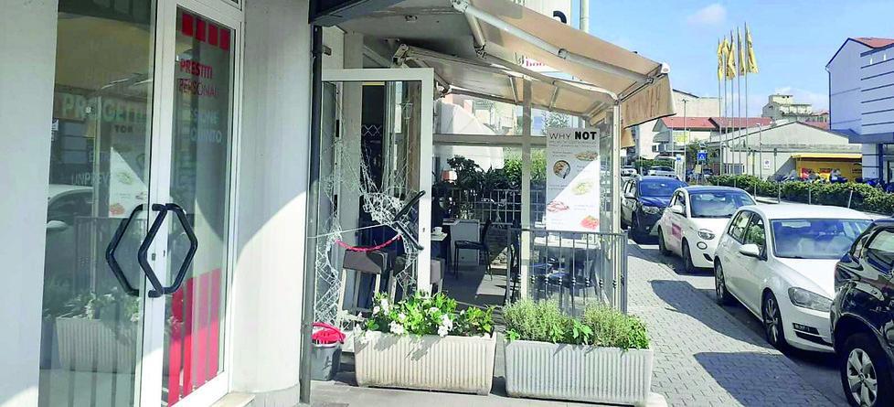Viareggio, presa la banda del tombino: due arresti dopo la spaccata al bar “Why Not”