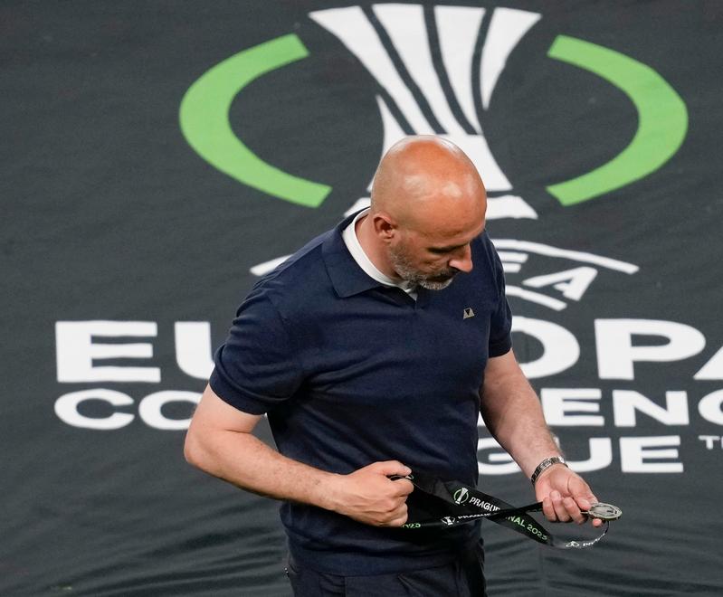 Fiorentina, tutto ruota attorno a Italiano. Il patron lo blinda: fissato l’incontro 