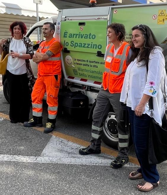 Modena. Spazzini di quartiere, si raddoppia. Hera: «Un sacrificio che va fatto» 