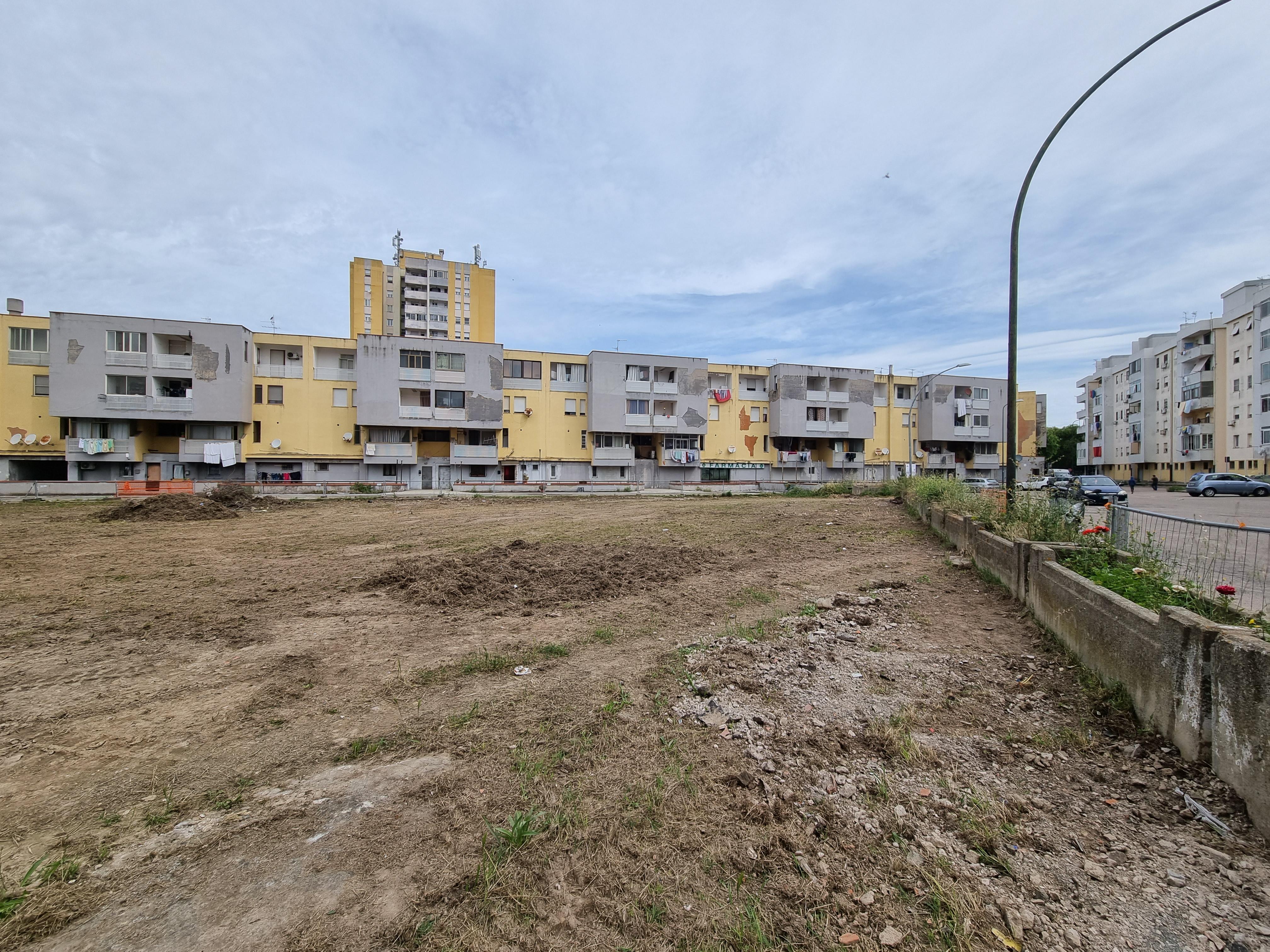 Sassari, i pomodori al posto delle erbacce nel rione arrivano gli orti urbani 