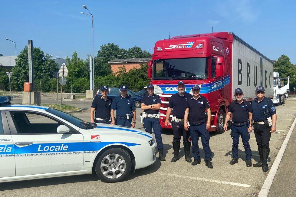Fiorano, carico “pericolante”: multato camionista