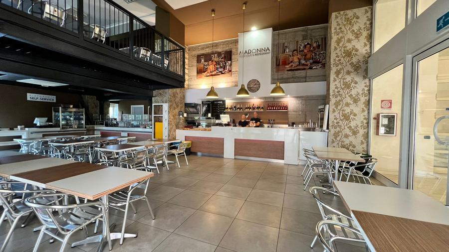 «Acqua gratis e lezioni online, il bar dell’Università di Modena sul lastrico»