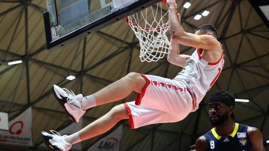 Pistoia porta a casa il primo round contro Torino