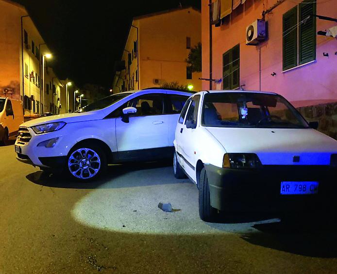 Sassari, alla guida di un’auto rubata causa un incidente e scappa 