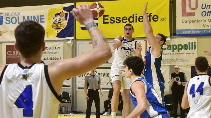 Sul parquet del Palatenda i campioni in erba del basket