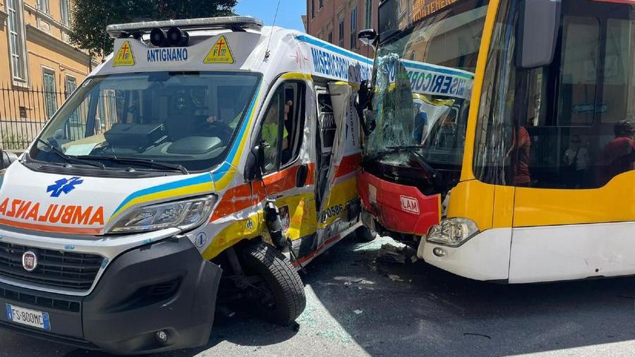 L'incidente in via Ernesto Rossi
