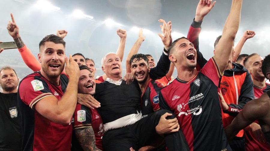 Pavoletti regala la Serie A al Cagliari, vittoria con un gol al 93’