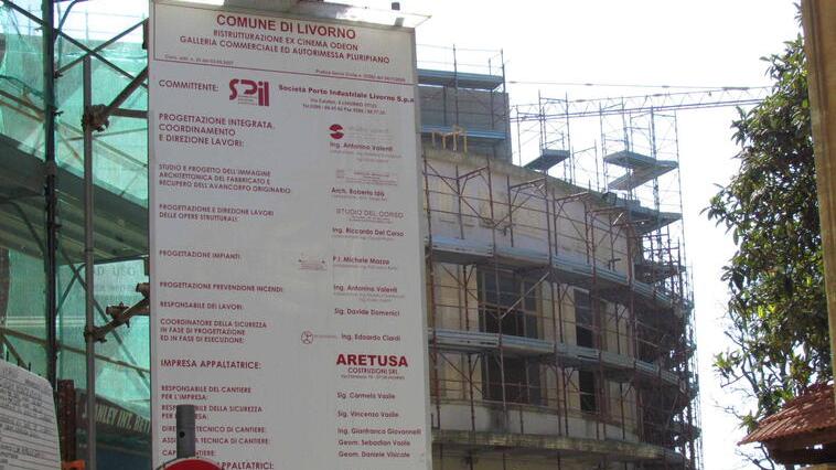 Livorno, le banche verso l’ok al piano: in vendita tutti i beni di Spil, a cominciare dall'ex Odeon<br>