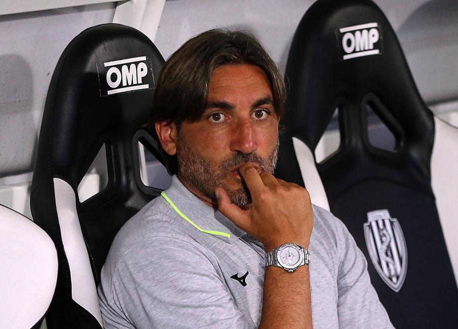 Per la Lucchese pronto l’allenatore Modesto in cerca del rilancio 