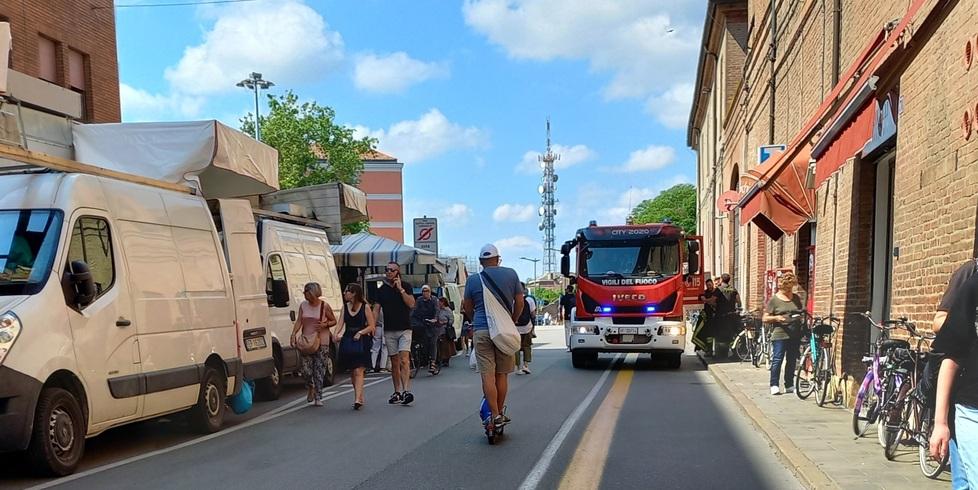 Malori al mercato di Ferrara, è giallo
