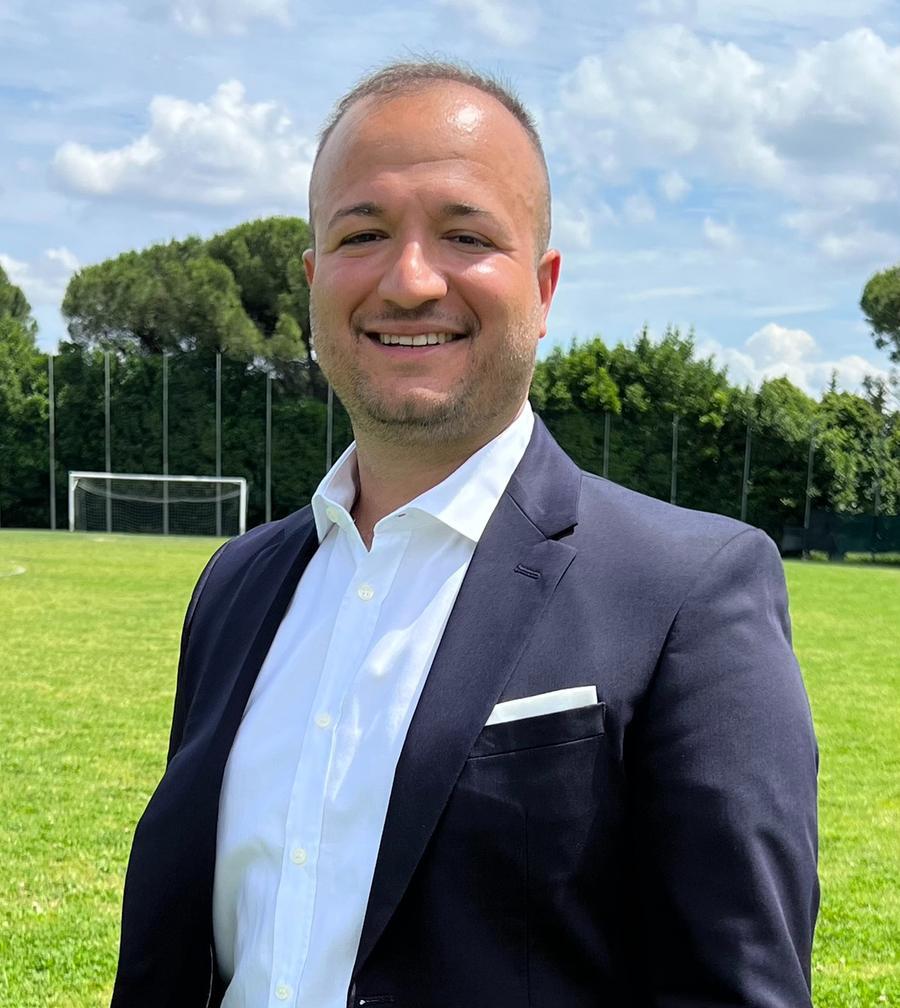 
	Mattia Di Vivona

