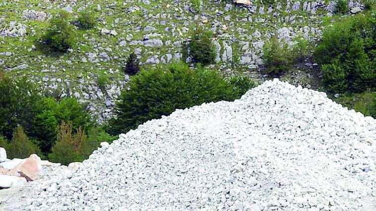 «Via i detriti della cava Fratteta»: le osservazioni di Legambiente