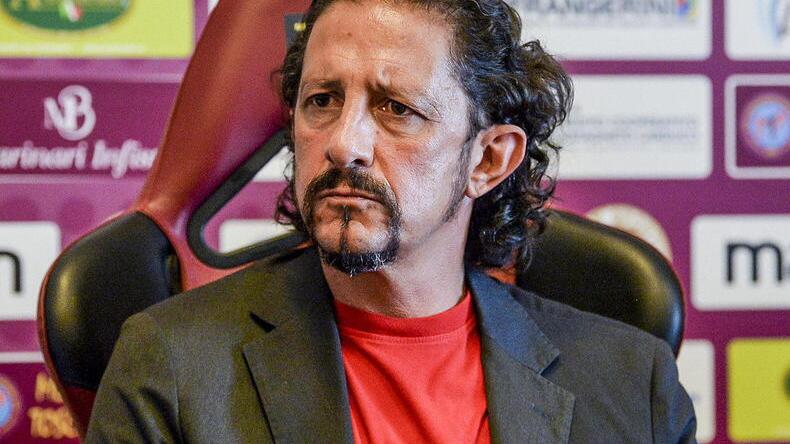 Livorno, è il giorno di Esciua allo stadio. Allenatore e ds per la prima svolta