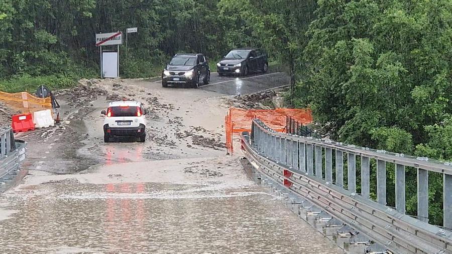 
	La strada provinciale 31 all'altezza del ponte sul torrente Scoltenna

