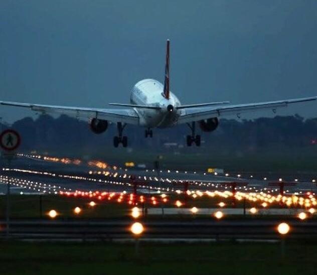 Aeroporto, stop ai rumori su Bologna. Voli notturni solo verso Modena 