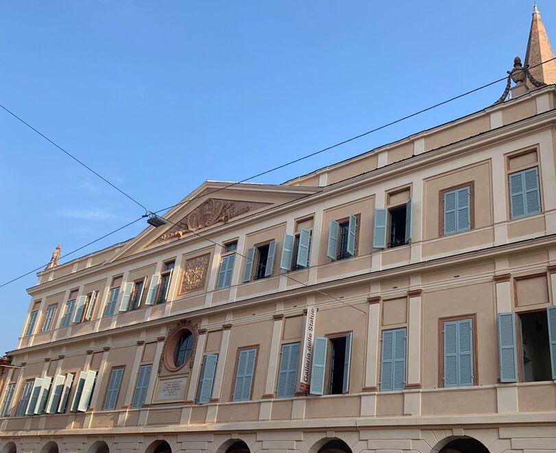 Modena, si ubriacarono all’assemblea d’istituto: “riparano” il gesto con il volontariato 