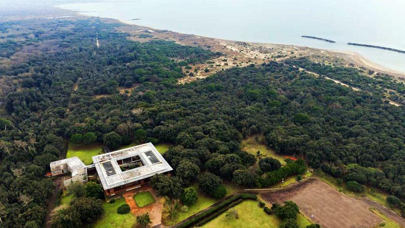 La villa del Gombo minacciata dall’erosione che avanza ancora 