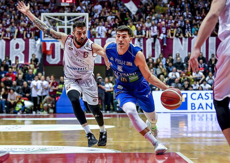 Basket, Pielle e Libertas: inizia già il derby di mercato