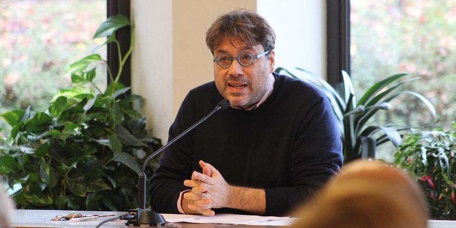 Berlusconi, interrogazione parlamentare della Lega sul rettore di Siena che ha rifiutato le bandiere a mezz’asta