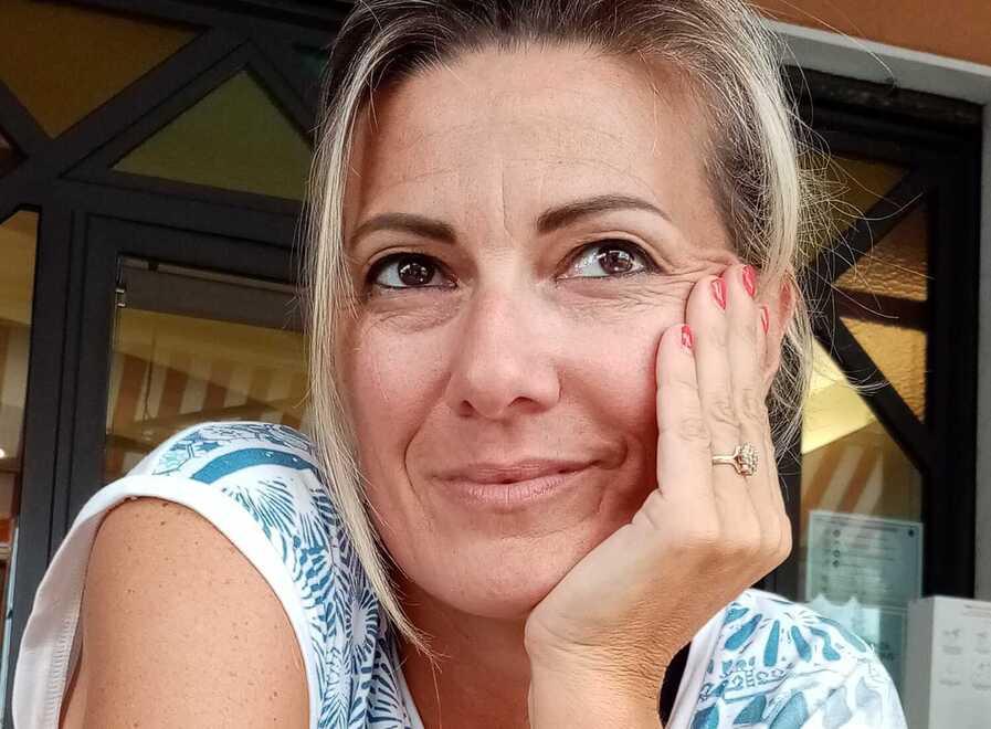 Carrara, si è spento a 47 anni il sorriso di Manola