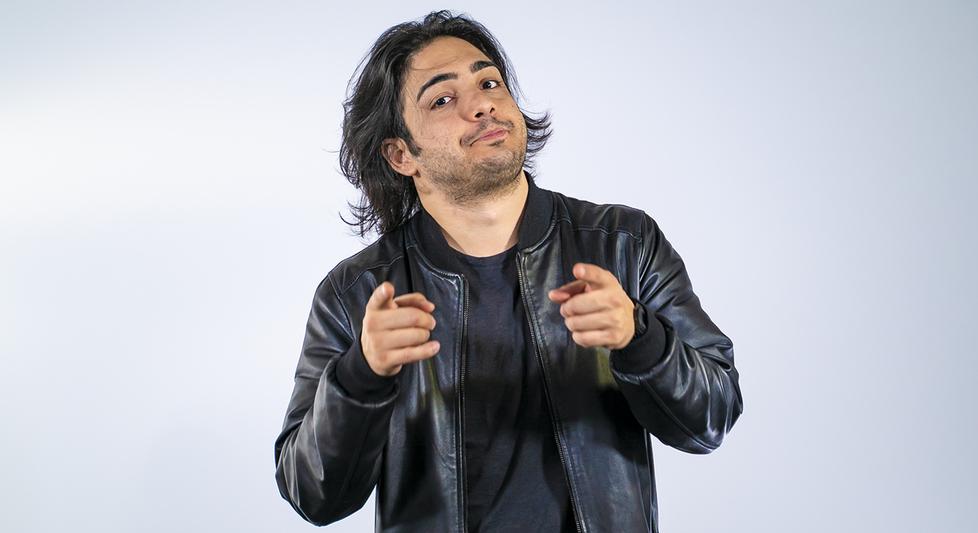 Max Angioni a Ferrara: «Da miracolato vi farò ridere»