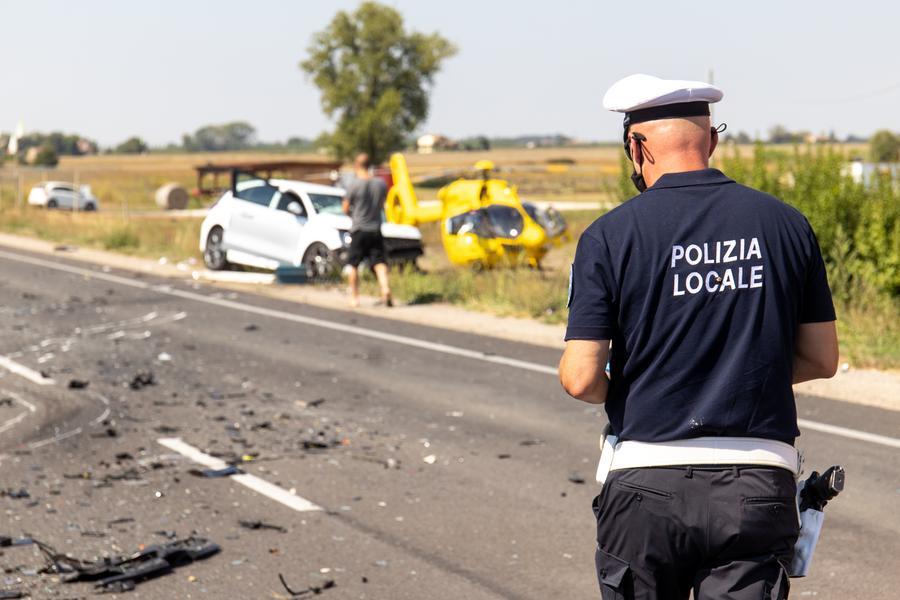 La Polizia locale cerca otto agenti nell’Alto Ferrarese: selezioni al via