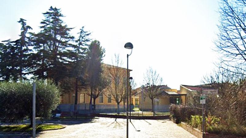 Vicopisano, niente prima classe alla Don Milani: «Troppo pochi sette bambini»