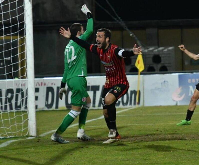 Lucchese occhio alla difesa: l’Entella punta Tiritiello<br>
