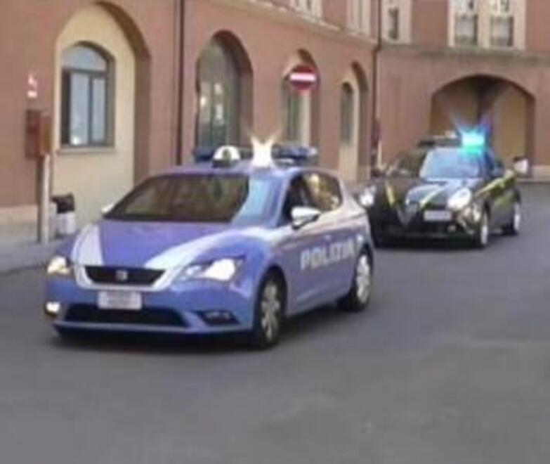 Affari con il clan e fatture false, sequestrati 2,5 milioni a 27 indagati a Reggio Emilia