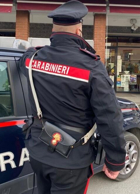Ferrara, lei ritratta, ma lui viene condannato per stalking