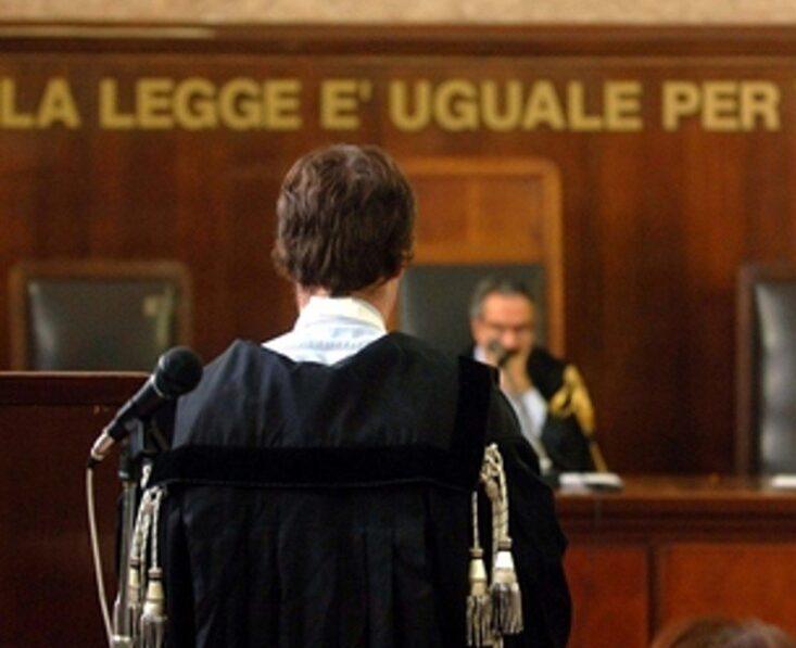 Vignola, una lite in strada diventa una rapina: coppia finisce a processo 