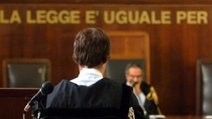 Vignola, una lite in strada diventa una rapina: coppia finisce a processo