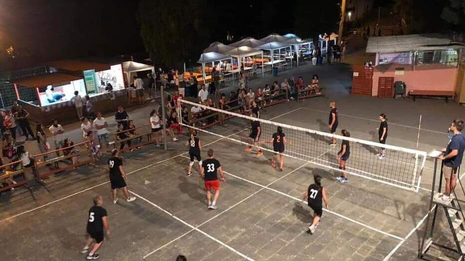 Pallavolo all’ombra del campanile: Corsena si prepara alla festa