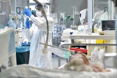 
	L'interno di un reparto di rianimazione

