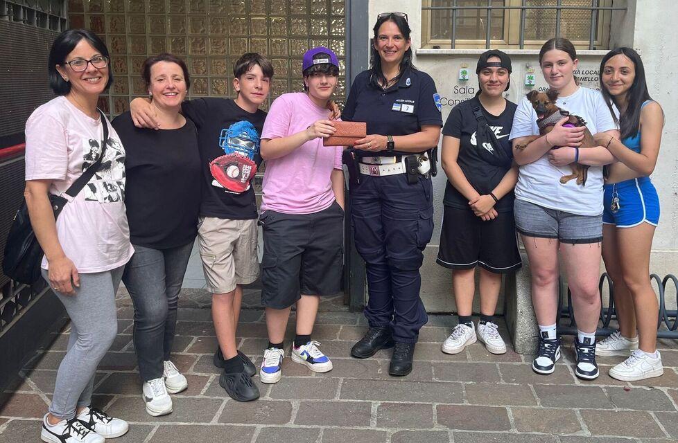 Maranello. Dodicenni trovano portafogli e lo riconsegnano alla polizia<br>
