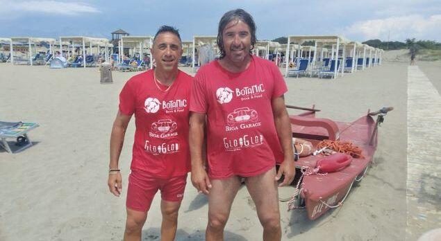 Vecchiano, salvata in acqua coppia di turisti inglesi: «La corrente li stava portando al largo»<br>

