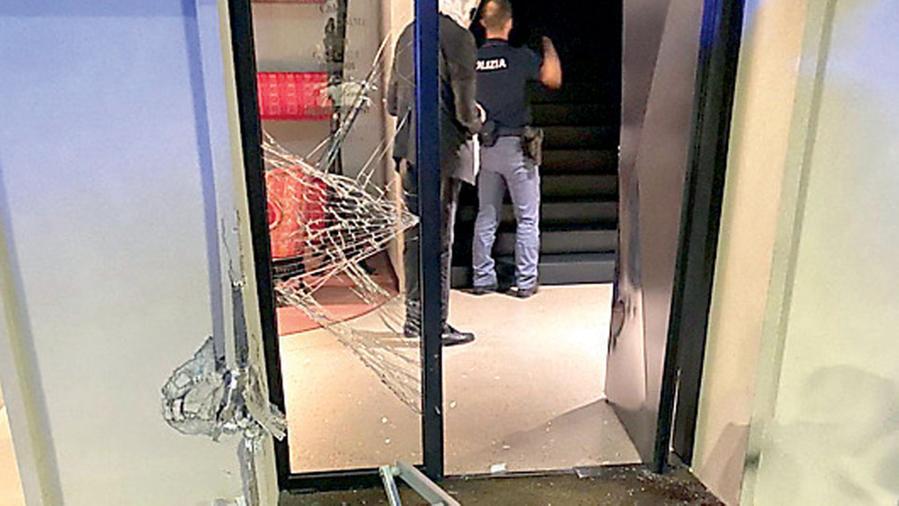 Viareggio, colpo da oltre 200.000 euro alla boutique di Silvia Bini: «Investiamo in città ma non siamo protetti»