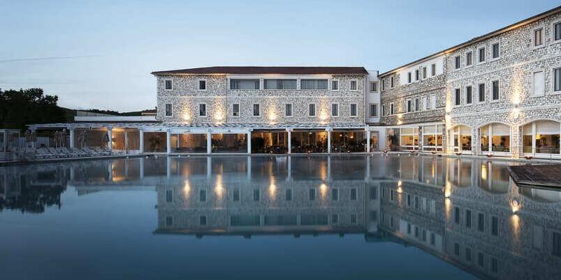 Lo stabilimento delle Terme di Saturnia Natural Resort